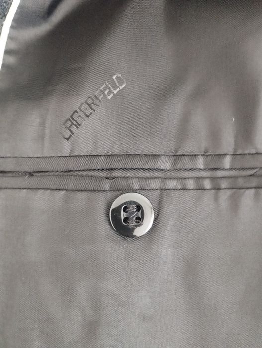 Чоловічий піджак бренду LAGERFELD сірого кольору