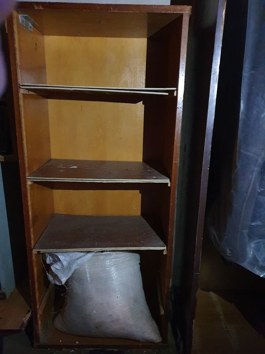 Полочки деревянные  ПВХ акриловые