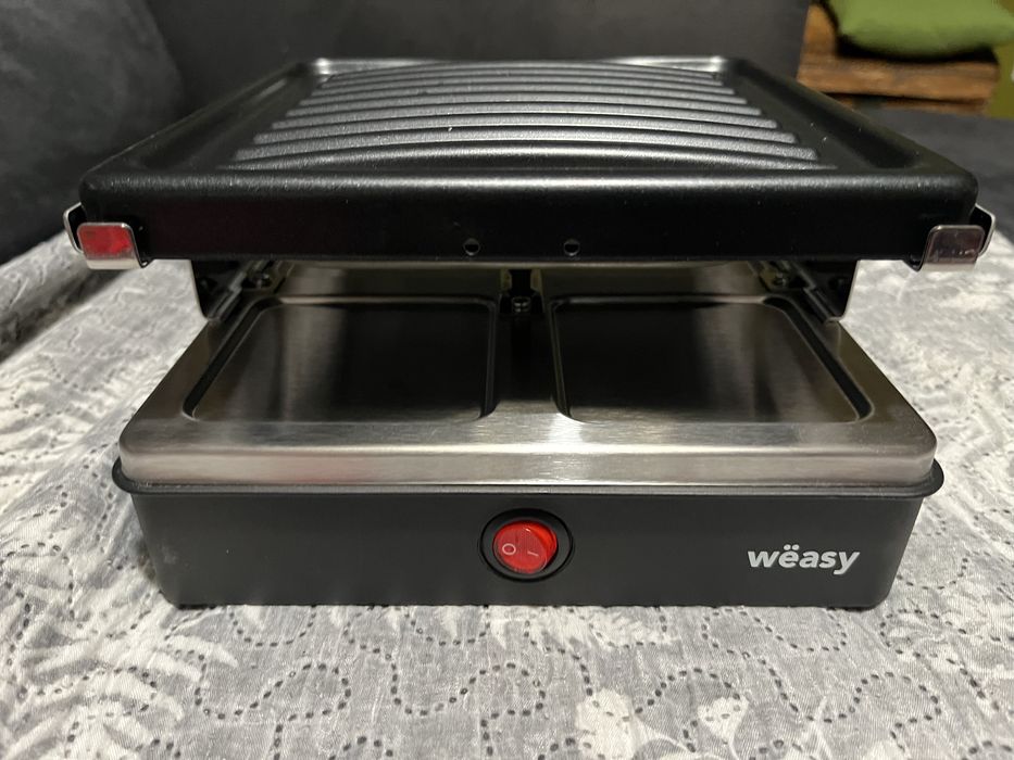 Grelhador novo para carne e peixe