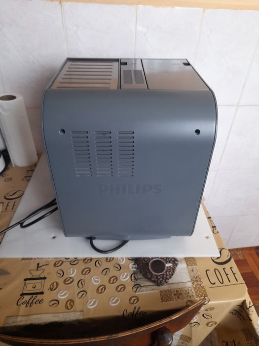 Кавомашина кавоварка Philips HD5730