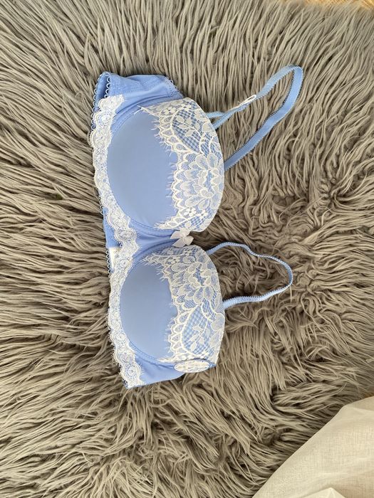 Бюсгалтер блакитного кольору