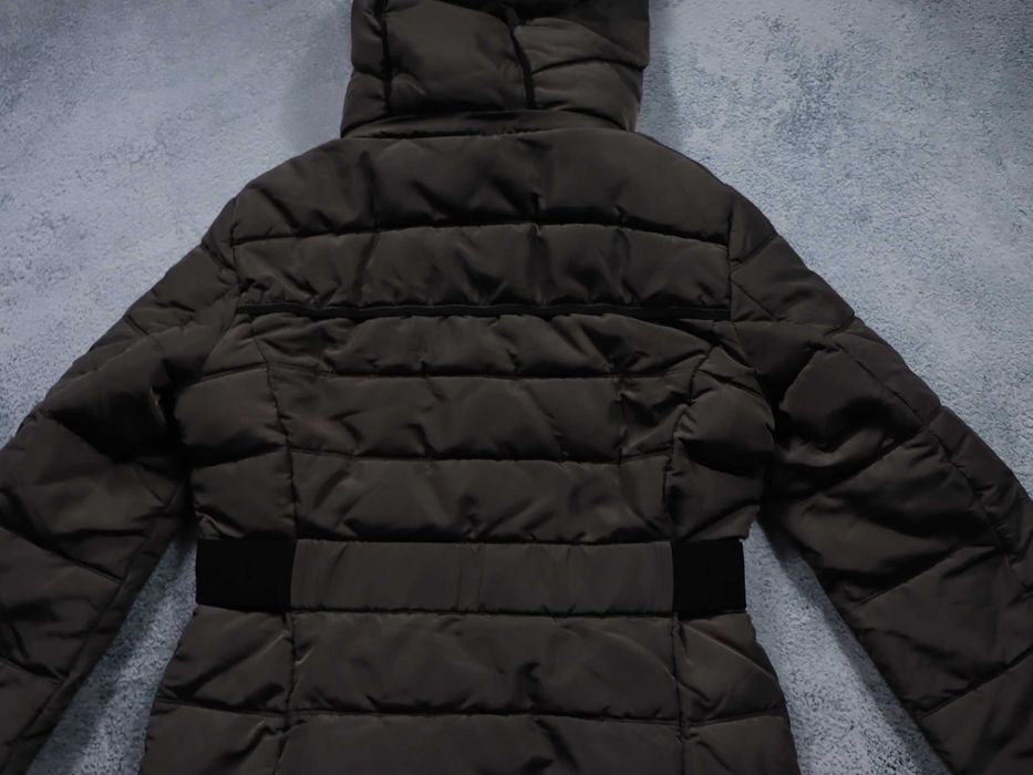 Esprit damska kurtka zimowa z kapturem M 38