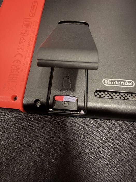 Nintendo Switch v2 Desbloqueada com todos os acessórios