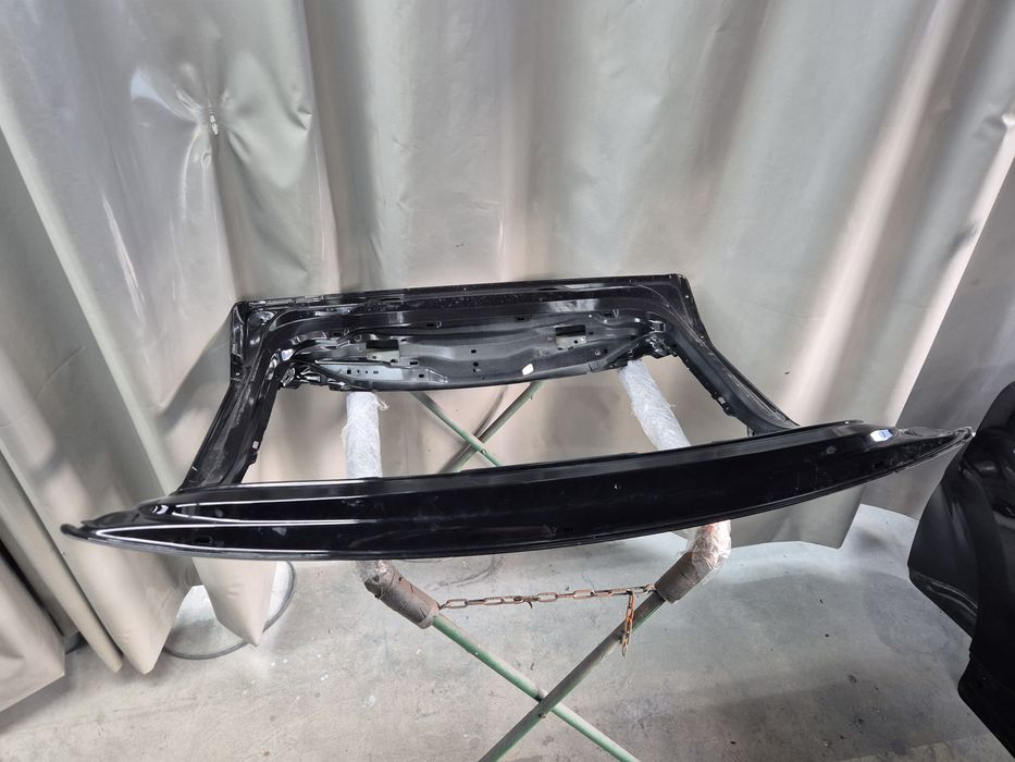 Volvo EX30 klapa OEM
