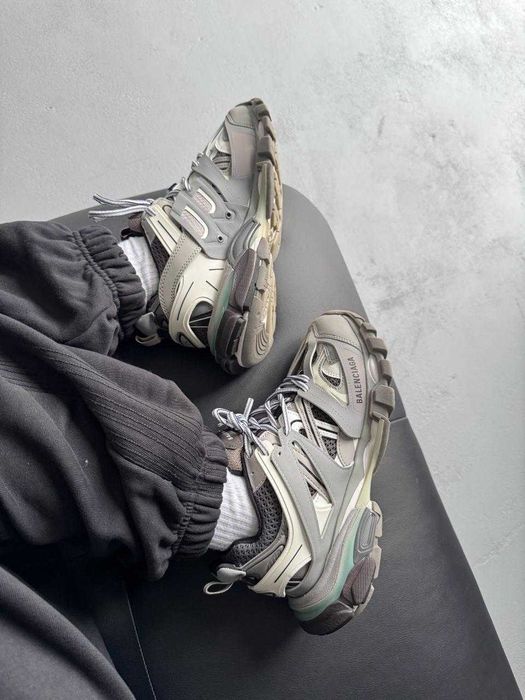 Чоловічі кросівки Balenciaga Track "Grey/Beige" Розміри 40-45