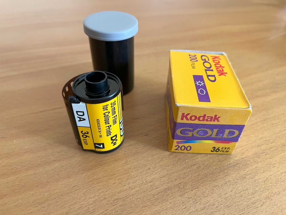 Nikon F90X + Lente Nikon 28-70mm 1:3.5 - 5.5D + saco