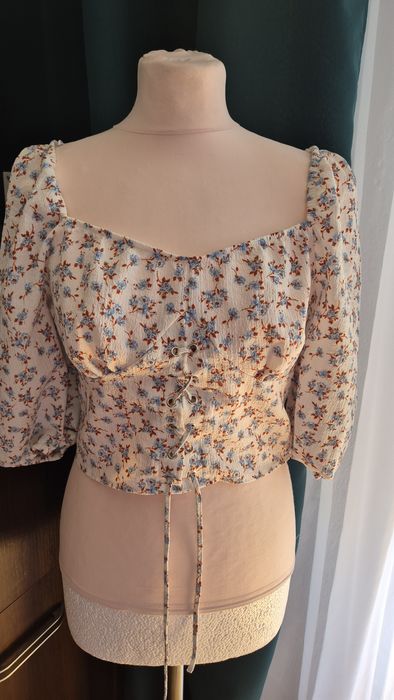 Top w kwiaty primark