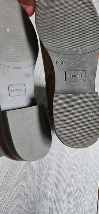 Brązowe botki Lasocki r 39