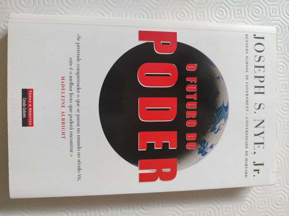 Livros: O Futuro do Poder_NYE + O Mundo na Era da Globalização_GIDDENS