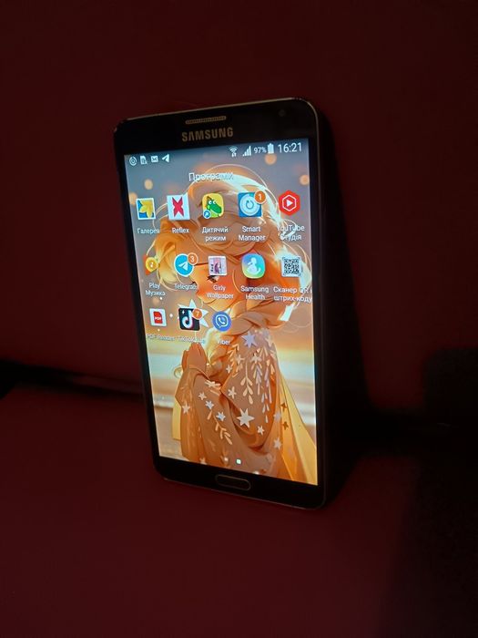 Телефон  Samsung