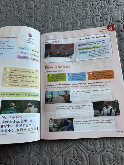 Caderno de atividades Francês 9 ano