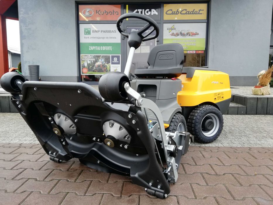 Nowy Traktorek kosiarka STIGA Park Combi 85QF, mulczer , Husqvarna