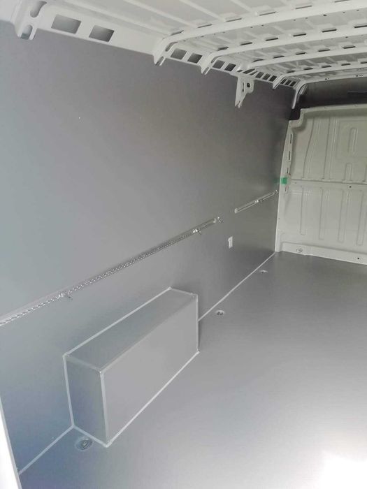 Fiat Ducato L4H2 Profesjonalna zabudowa przestrzeni ładunkowej premium