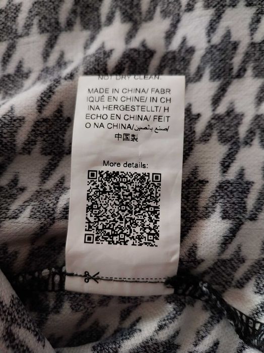 Saia XS/34, Shein, nova. Tenho bolero a condizer