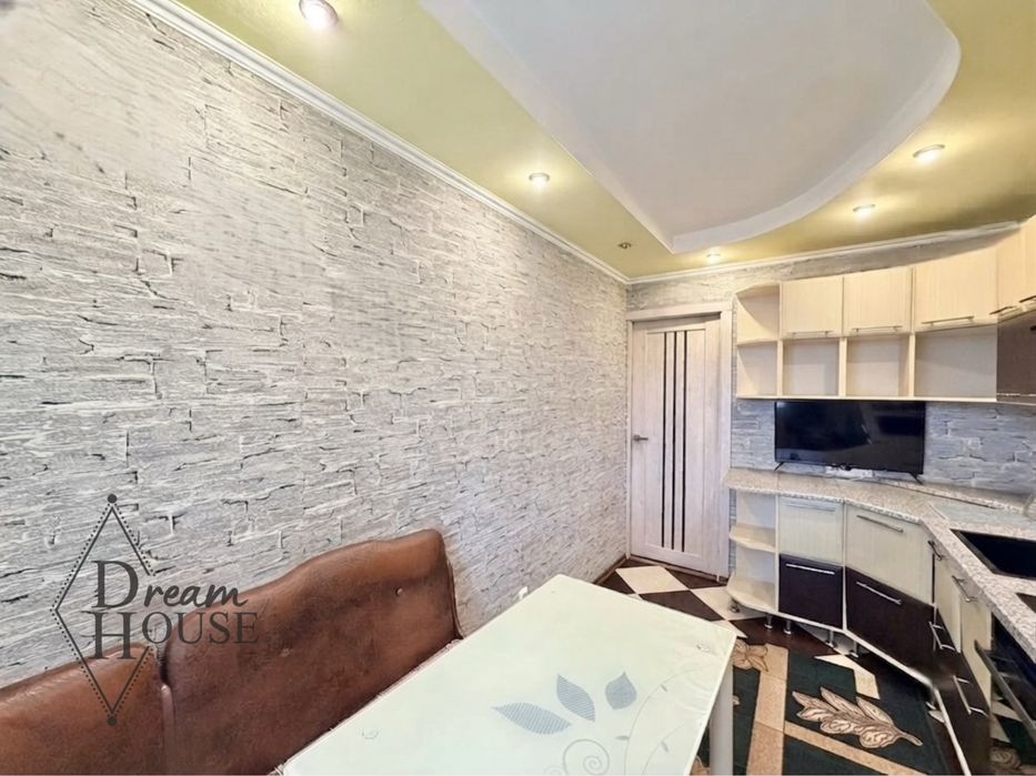 Продаж 3 кімнатної квартири