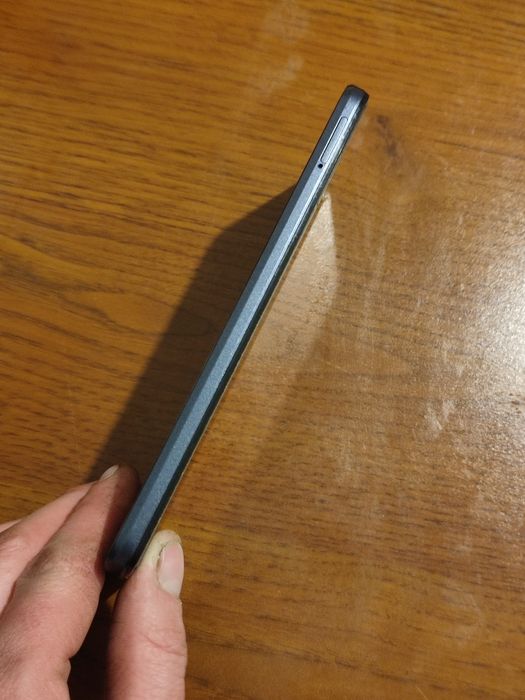 Продам телефон motorola e22