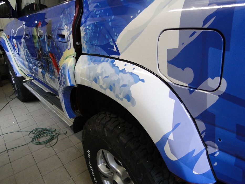 reklama na aucie, oklejanie samochodów, łodzi, jachtów, kamperów, tir