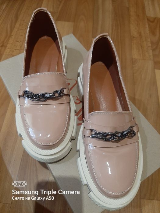 Продам лофери шкіряні