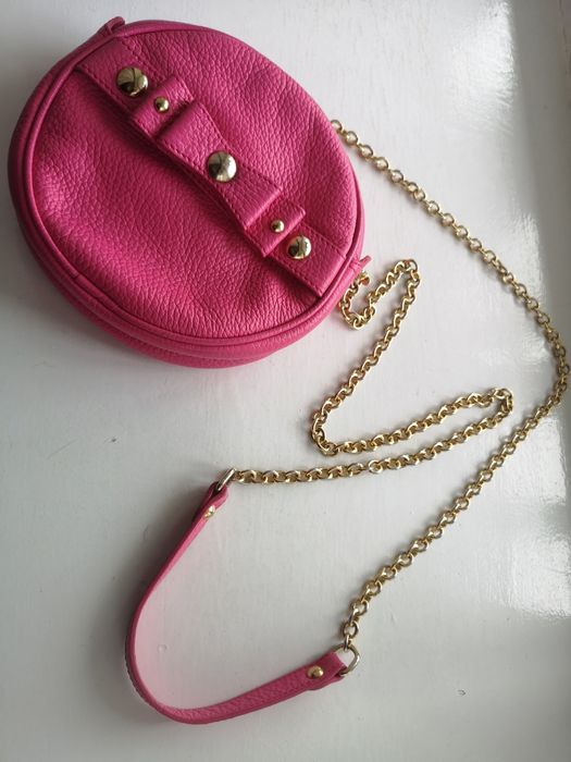 Шкіряна маленька сумка Guess