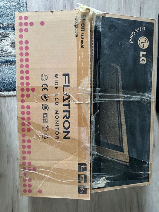 Монітор LG для ноутбуку