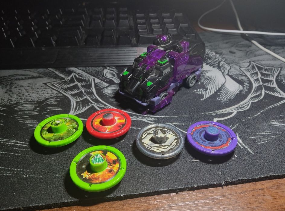 Продам машину скречерс screachers wild king vision як новий