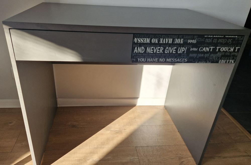 Biurko młodzieżowe