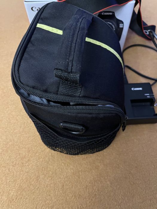 Maquina fotografica Canon EOS 1100D