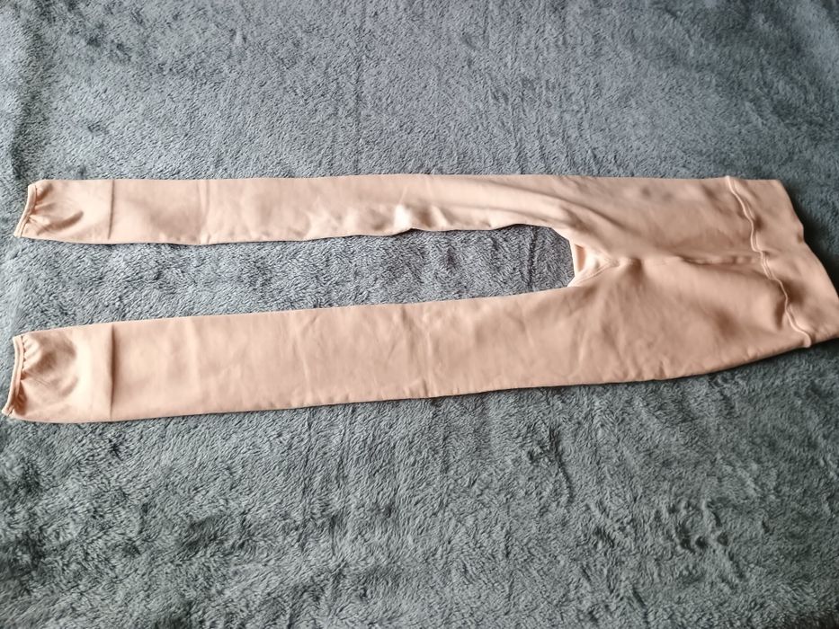 Legginsy taneczne w strzemiona