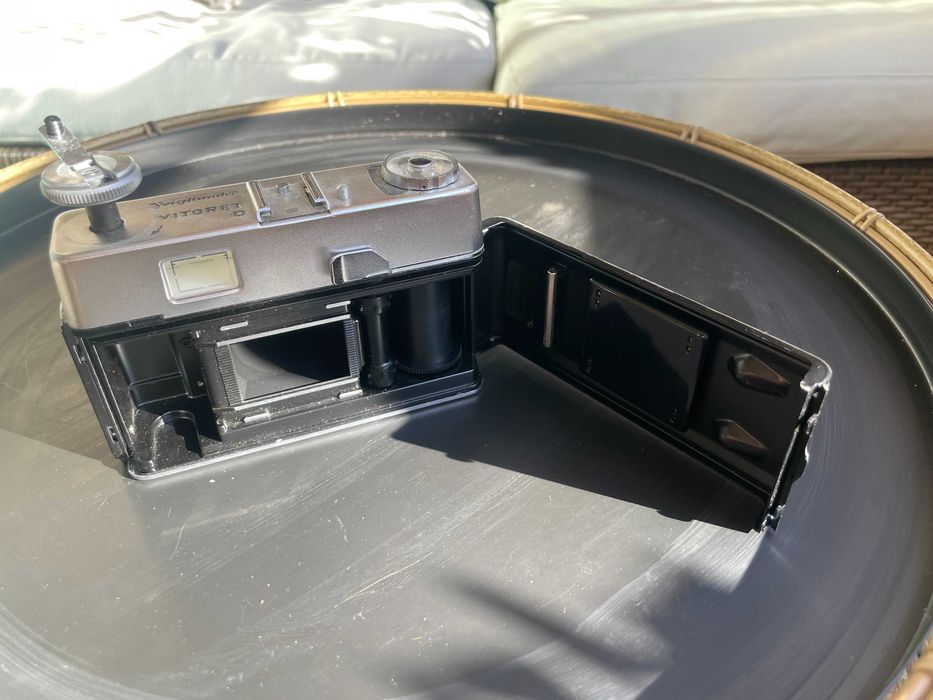 VINTAGE - CAMARAS FILME / ROLO - VOIGTLANDER VITORET / RICOH 800 EES