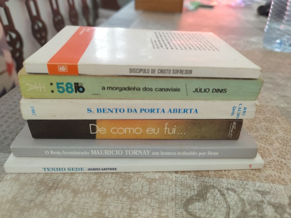 Livros religiosos antigos