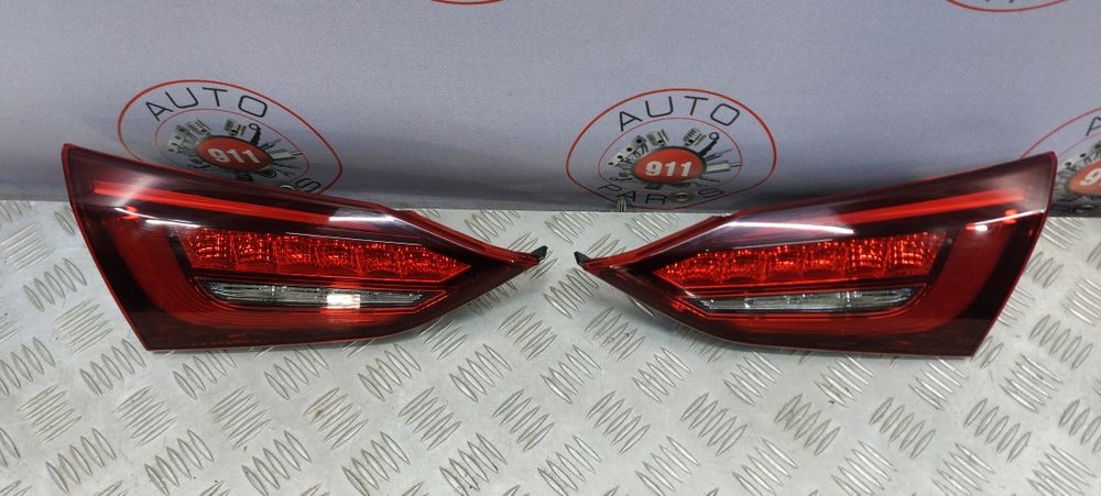 Ліхтарі в кришку багажника на Infiniti Q50 2018+