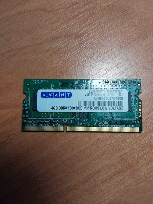 Оперативна пам'ять для ноутбука Avant SODIMM DDR3L 4Gb 1600MHz 12800S CL11 (AVH6451U67G1600) Б/В