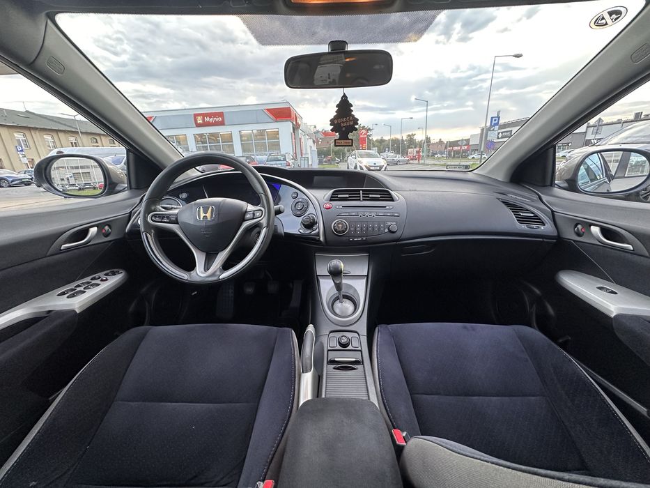 Honda Civic VIII UFO 1.8 Benzyna | 2007 | 195 tys km