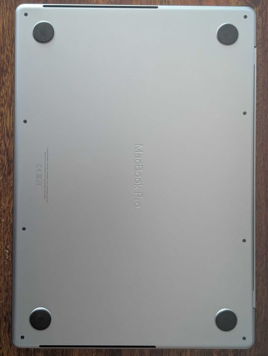 MacBook Pro 14” M1 Pro 32GB / 512GB — Excelente Estado