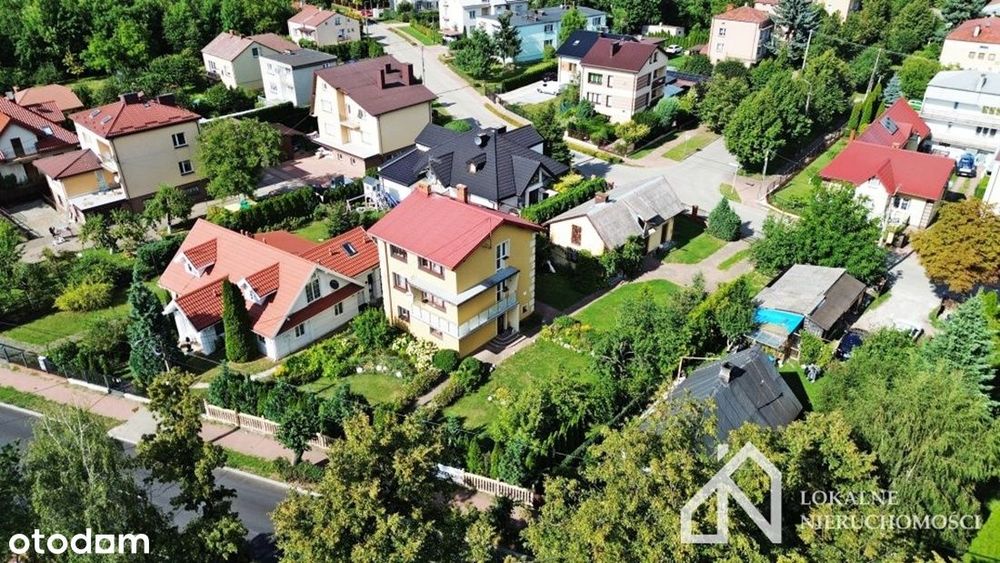REZERWACJA-Atrakcyjna posesja przy ulicy Lipowej na sprzedaż!