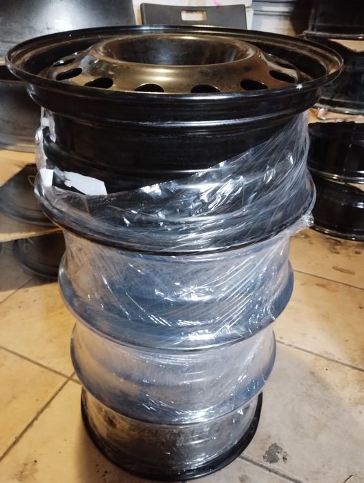5x114,3 16 cali et 51 felgi stalowe nowe demo kia Hyundai mazda