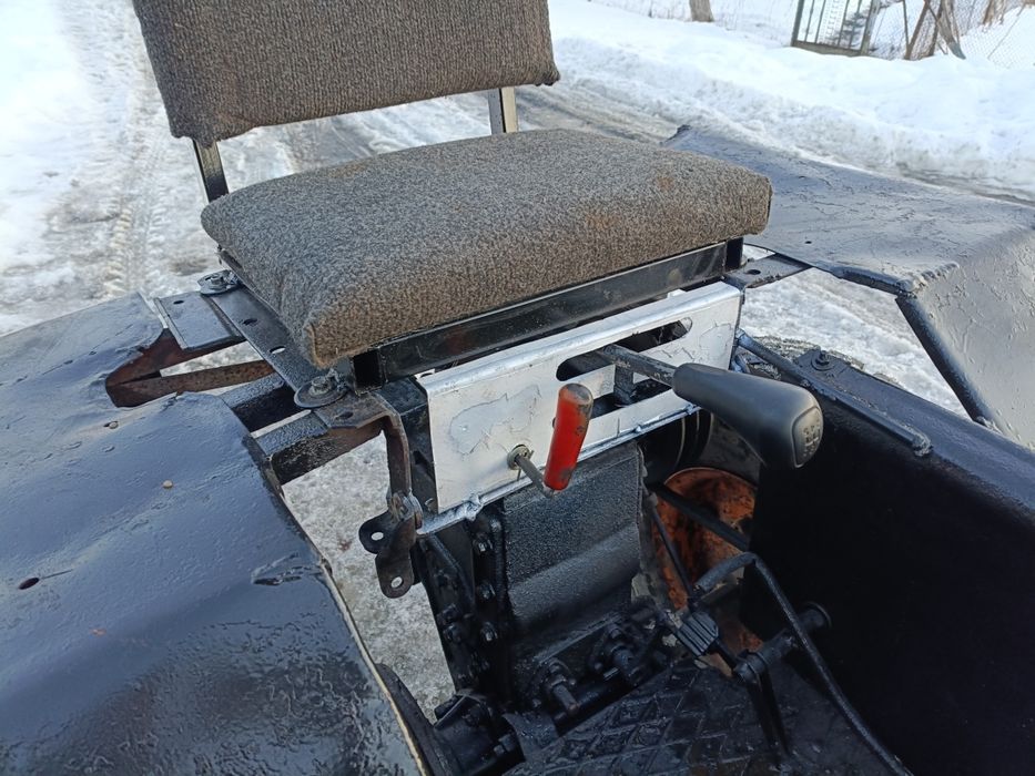 Мототрактор зубр  8 коней (мотоблок) . Можу доставити.