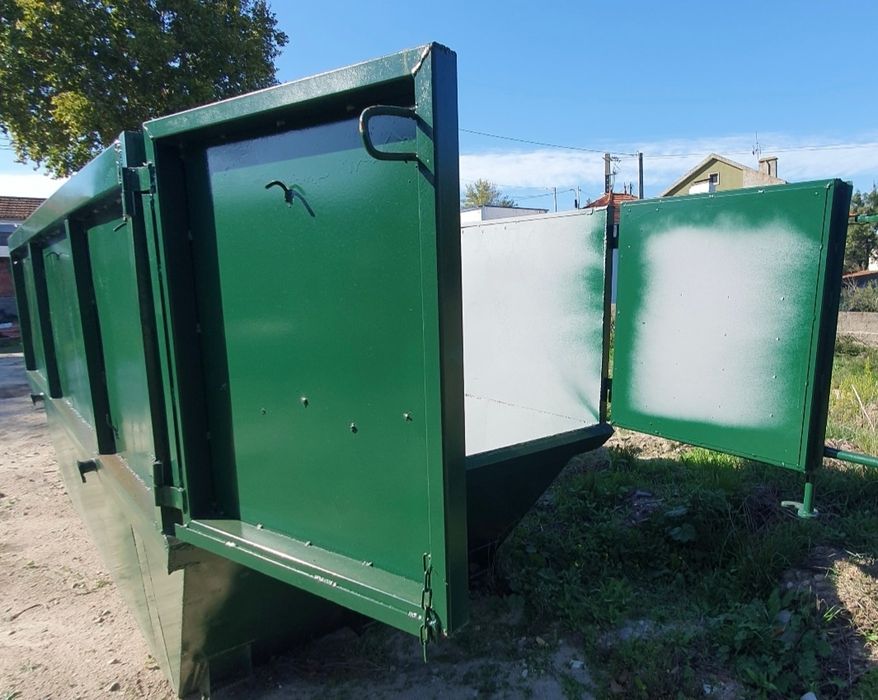 contentores e carrinhas para recolha de todo o tipo de entulho e lixo