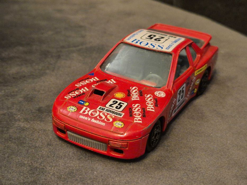 Miniature Porsche 924 Turbo Bburago 1/43 - N°25 - Très Bon état - Occasion