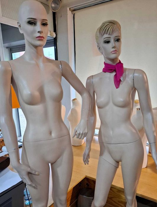 Recheio de loja de comércio de vestuário