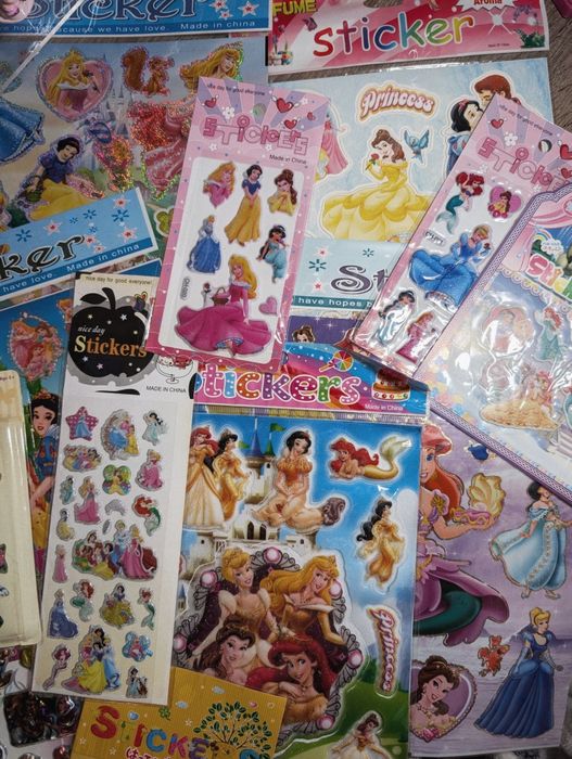 Канцелярія, наліпки Вінкс/ принцеси