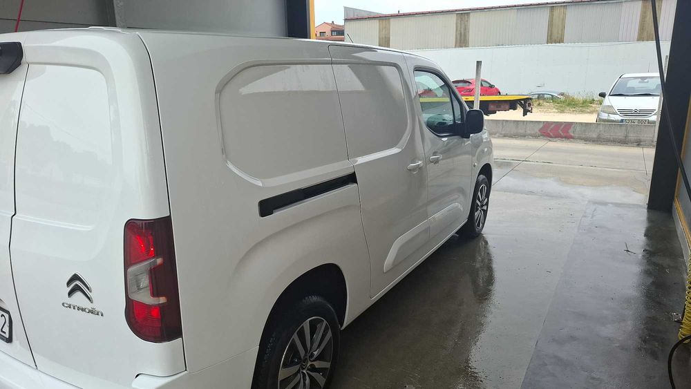 Citroen berlingo 130cv automática