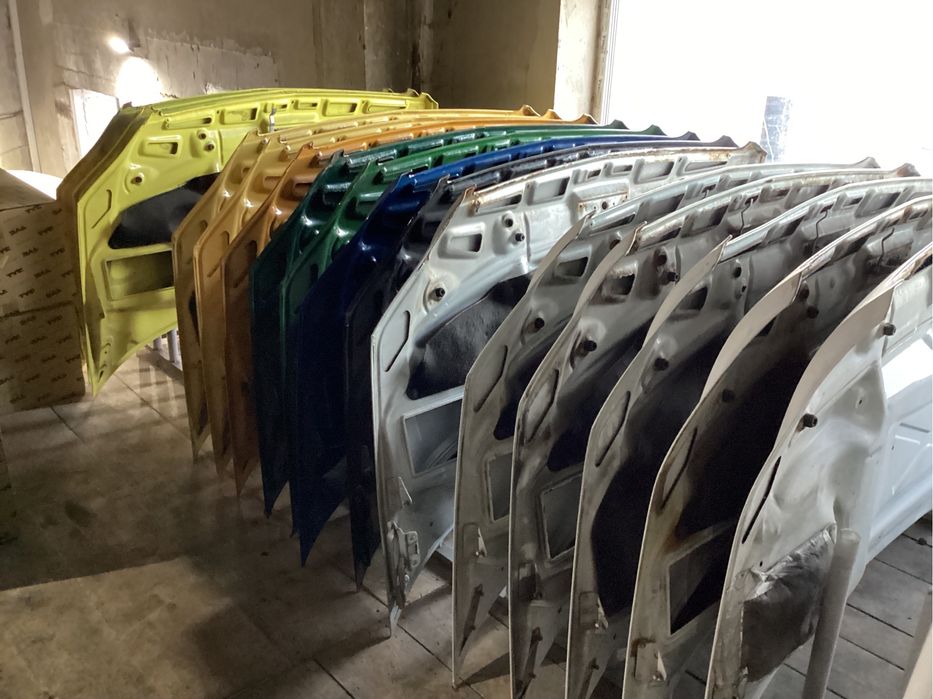 Звіси капота Спринтер 906 Крафтер навеси Капота