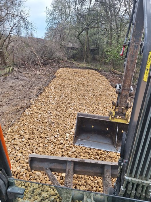 Prace ziemne koparka obrotowa 13t