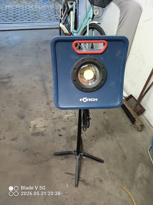 Halogen firmy forsch