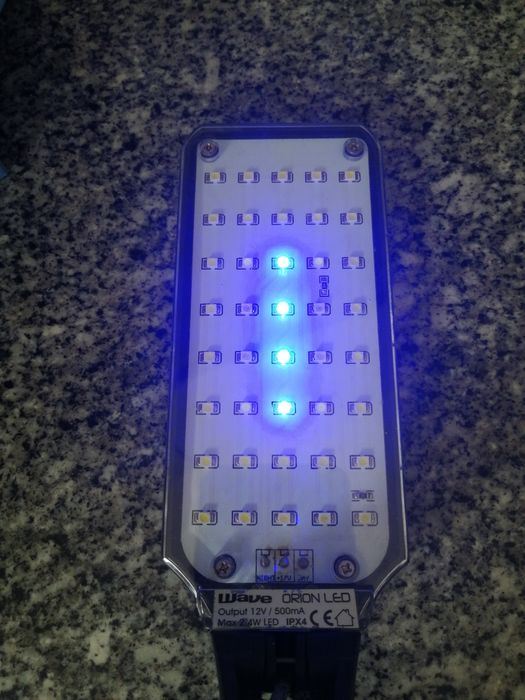 Aquário cubo com acessórios