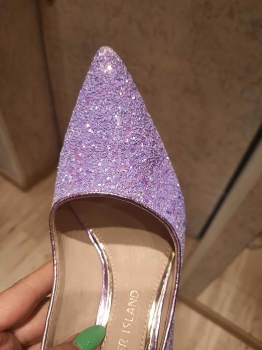 Szpilki  czółenka  damskie  River  Island  lawendowe nowe 38