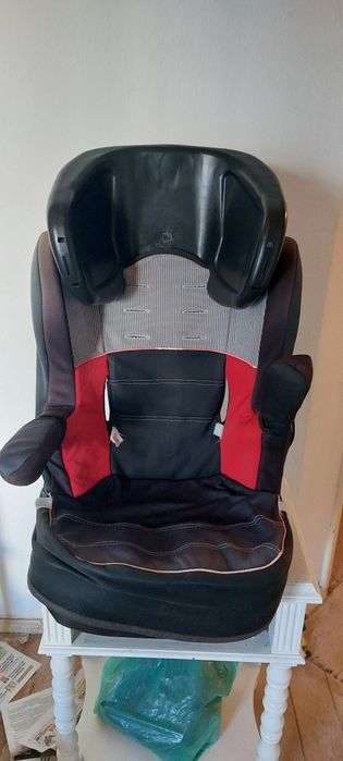 Cadeira auto com encosto de braço