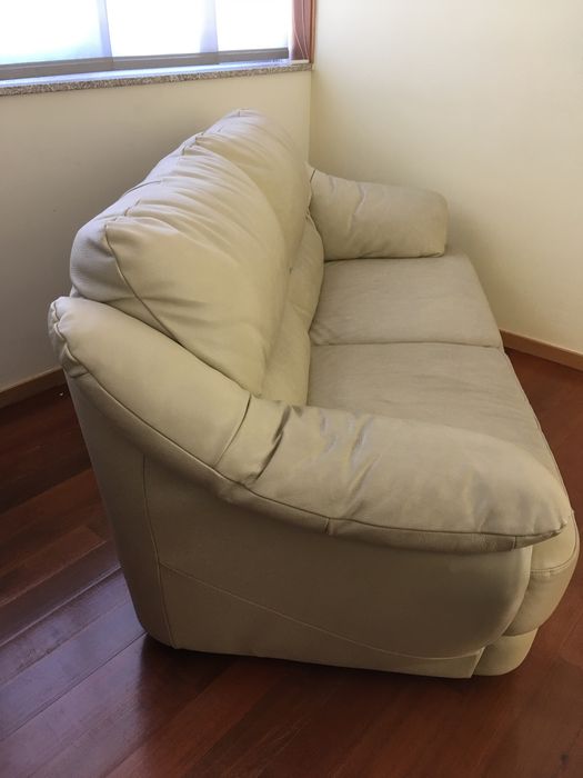 Sofá em Pele genuína - 1900 x 900 x 850