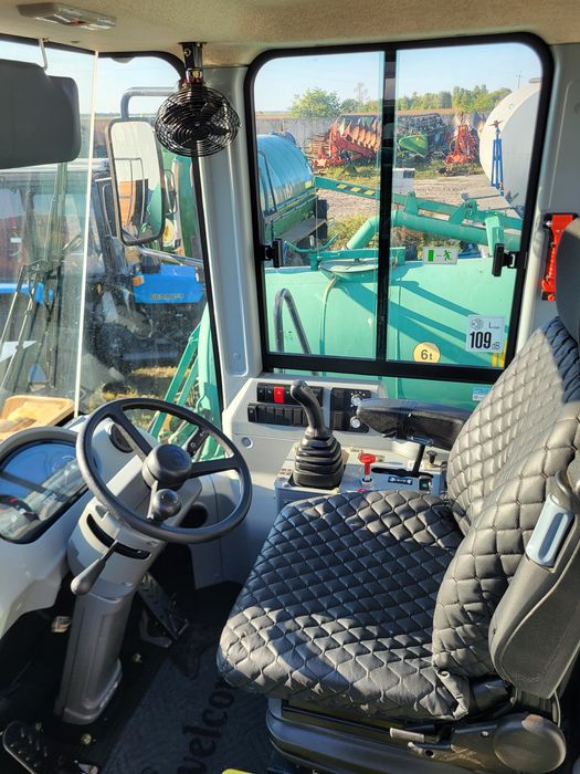 Фронтальний навантажувач SEM 656D, стан НОВОГО